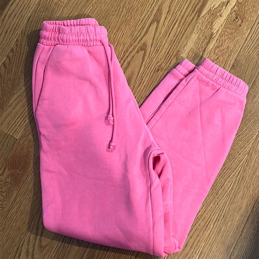 Zara Women’s Pink Joggers Size Small